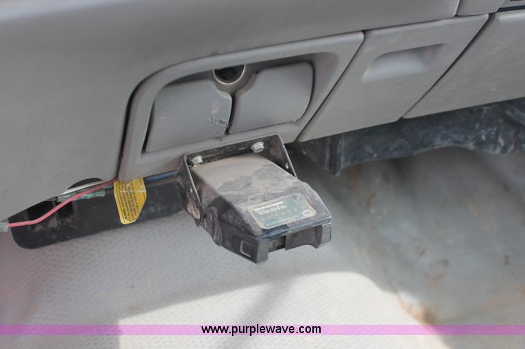 image for item C2782 2002 Chevrolet C3500 HD utility truck