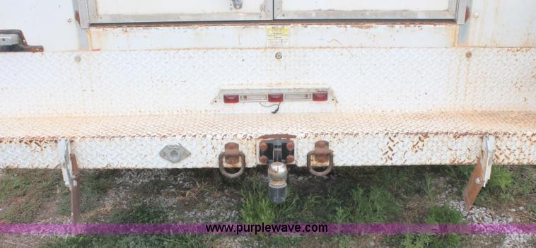 image for item C2782 2002 Chevrolet C3500 HD utility truck