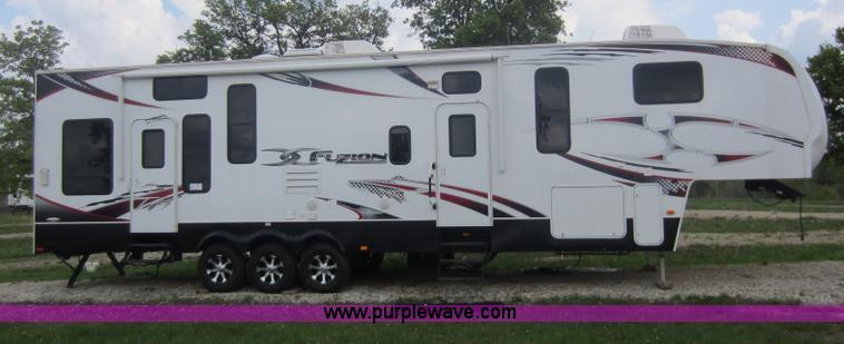 image for item C5426 2011 Keystone Fuzion toy hauler travel trailer