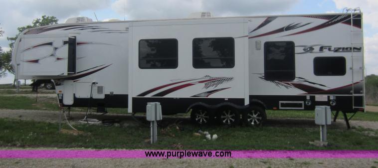 image for item C5426 2011 Keystone Fuzion toy hauler travel trailer