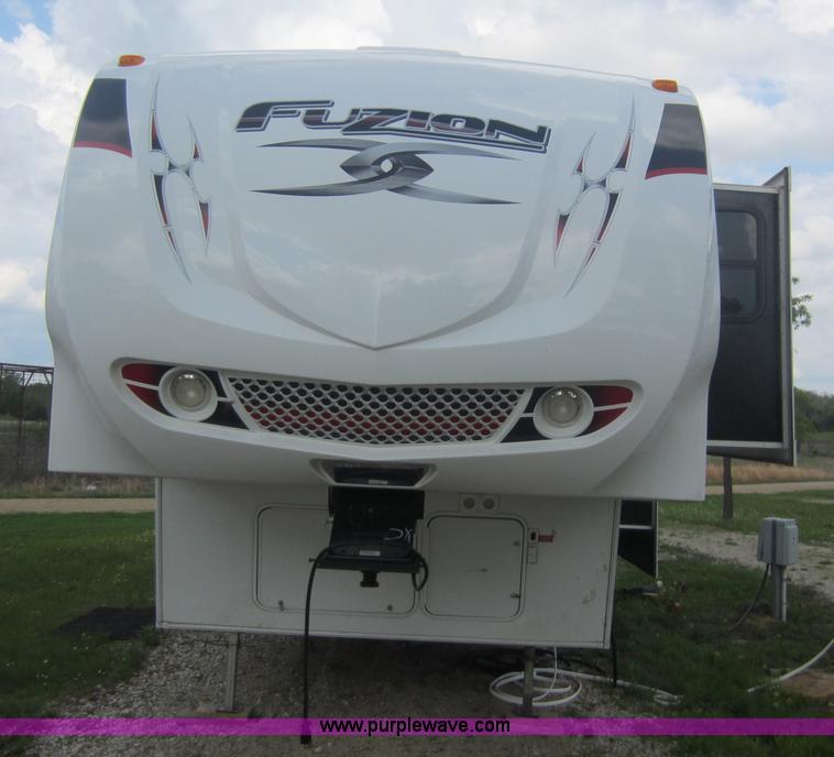 image for item C5426 2011 Keystone Fuzion toy hauler travel trailer