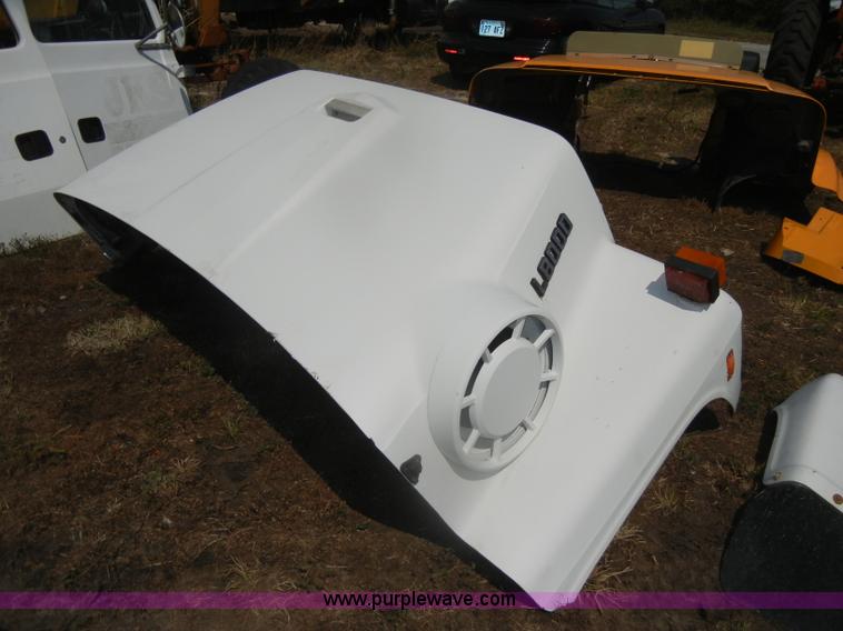 image for item D4610 Ford L8000 hood with fenders