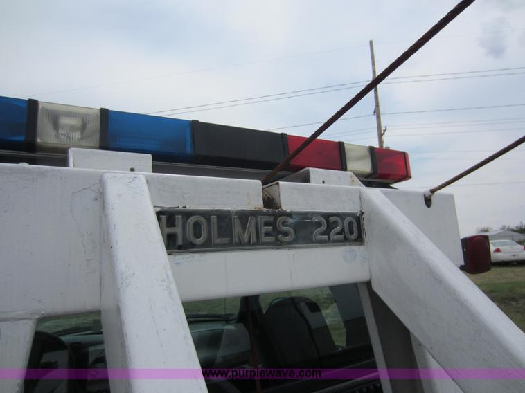 image for item D5621 2002 Ford F150 XL pickup truck