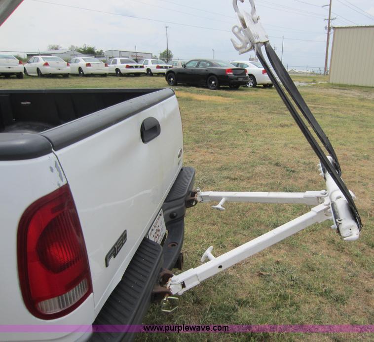 image for item D5621 2002 Ford F150 XL pickup truck