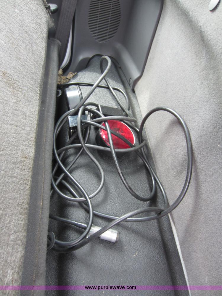 image for item D5621 2002 Ford F150 XL pickup truck