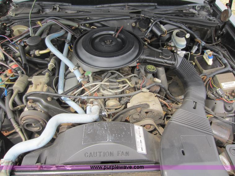 image for item D5622 1991 Ford LTD Crown Victoria