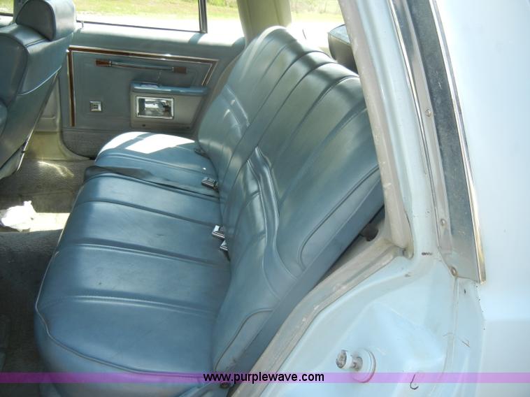 image for item D5629 1978 Oldsmobile Custom Cruiser station wagon