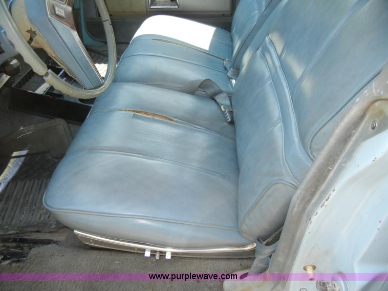 image for item D5629 1978 Oldsmobile Custom Cruiser station wagon