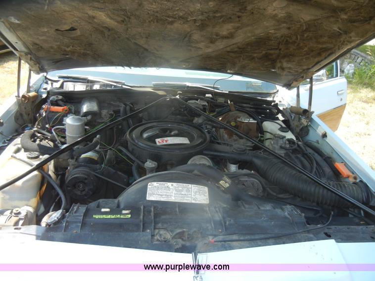 image for item D5629 1978 Oldsmobile Custom Cruiser station wagon