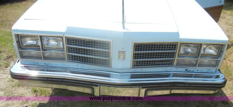 image for item D5629 1978 Oldsmobile Custom Cruiser station wagon