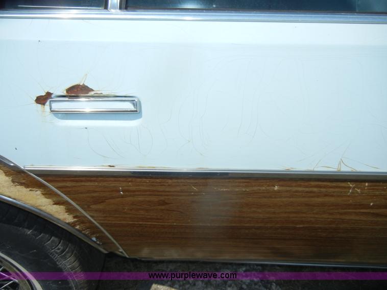 image for item D5629 1978 Oldsmobile Custom Cruiser station wagon