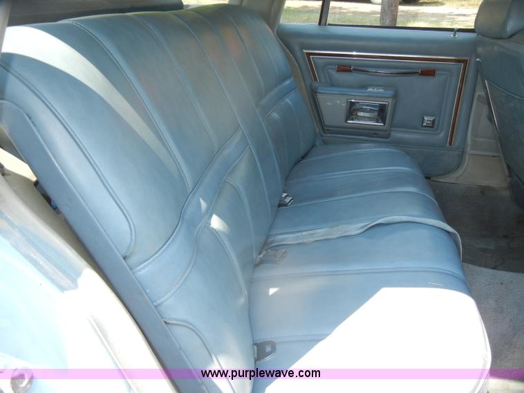 image for item D5629 1978 Oldsmobile Custom Cruiser station wagon