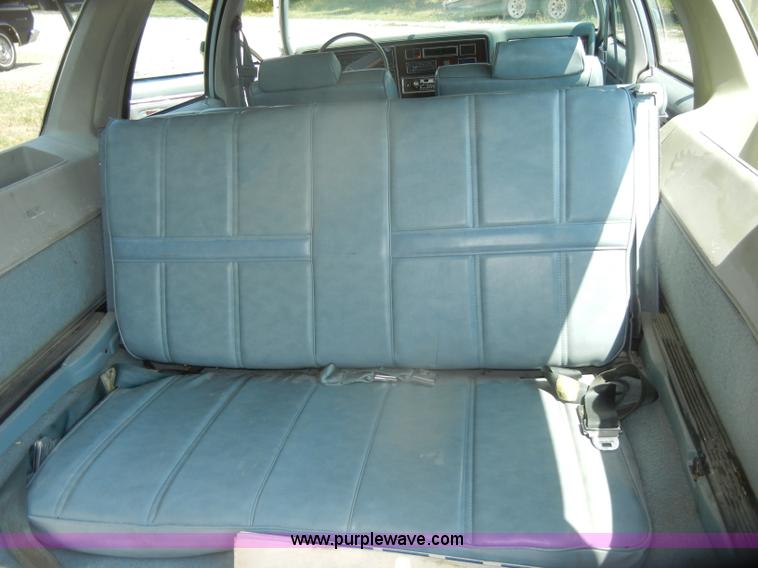 image for item D5629 1978 Oldsmobile Custom Cruiser station wagon