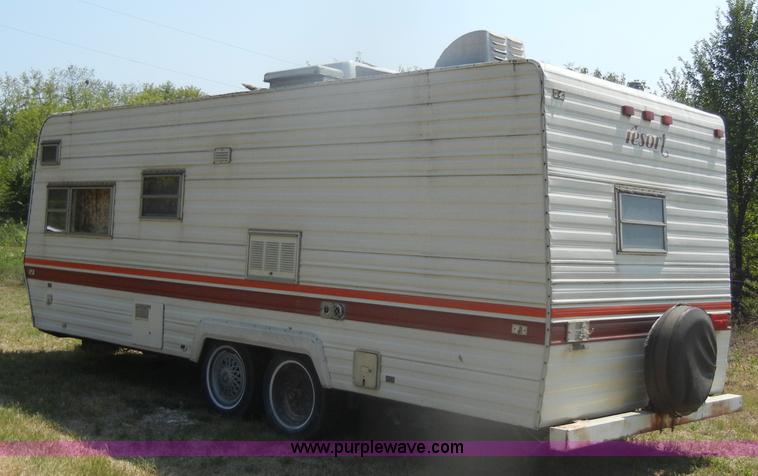 image for item D5630 1984 Fleetwood Resort 21' camper