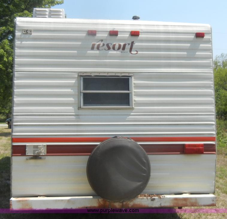 image for item D5630 1984 Fleetwood Resort 21' camper