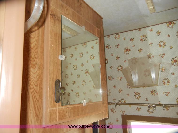 image for item D5630 1984 Fleetwood Resort 21' camper