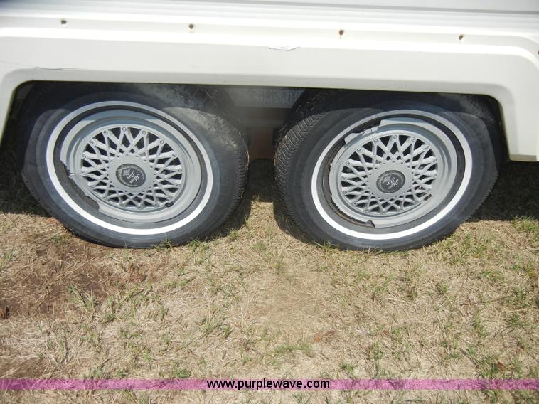 image for item D5630 1984 Fleetwood Resort 21' camper