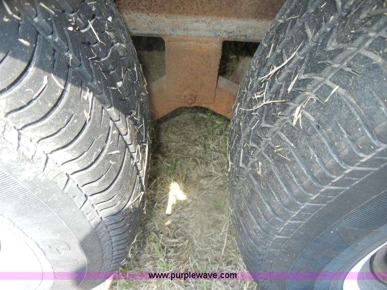 image for item D5630 1984 Fleetwood Resort 21' camper