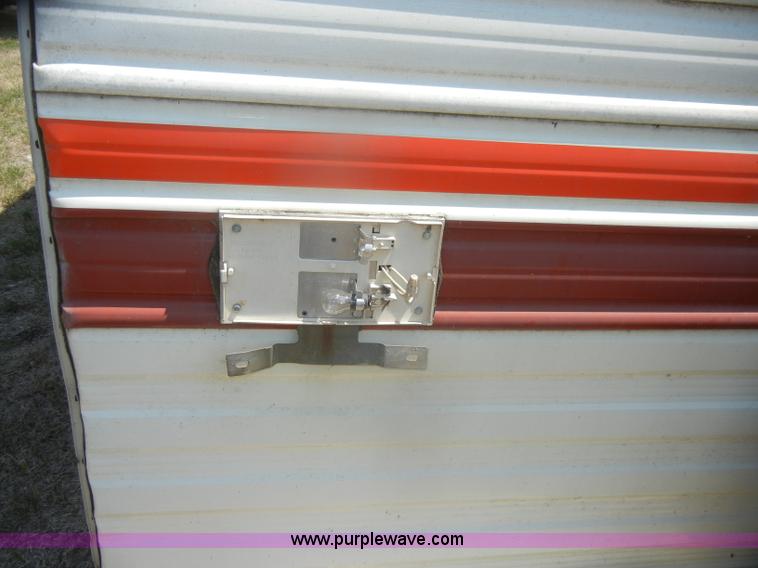 image for item D5630 1984 Fleetwood Resort 21' camper