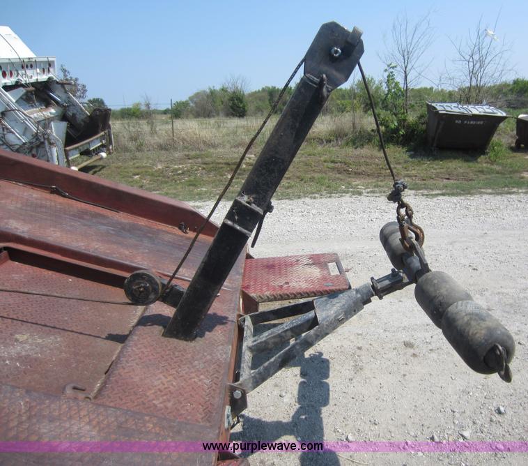 image for item D5631 1983 GMC C3500 pickup truck