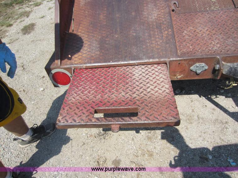 image for item D5631 1983 GMC C3500 pickup truck