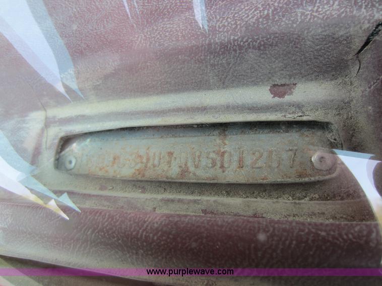 image for item D5631 1983 GMC C3500 pickup truck