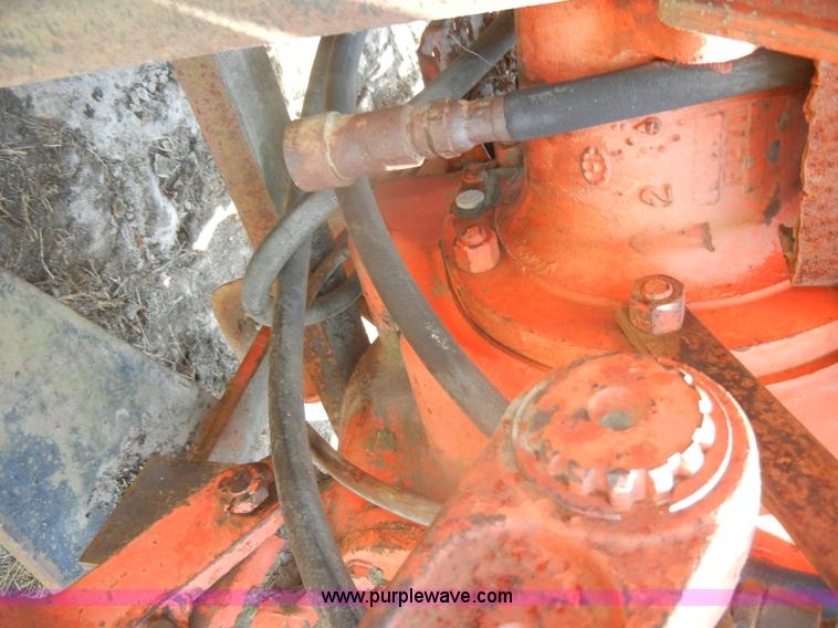image for item D5633 Allis-Chalmers D17 tractor