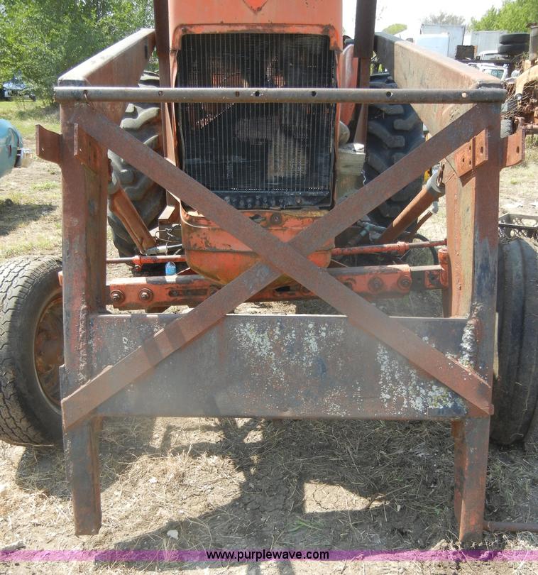 image for item D5633 Allis-Chalmers D17 tractor