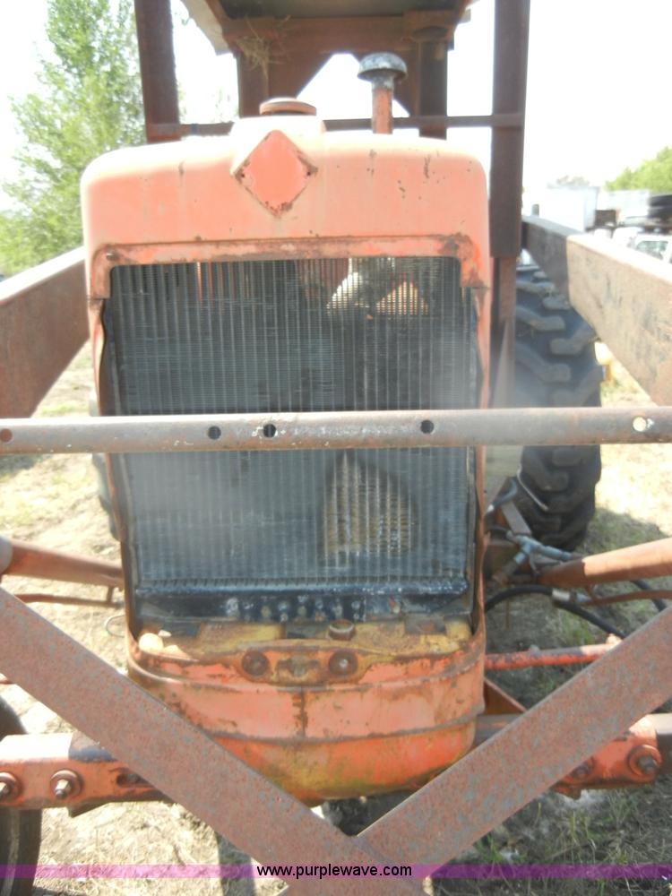 image for item D5633 Allis-Chalmers D17 tractor