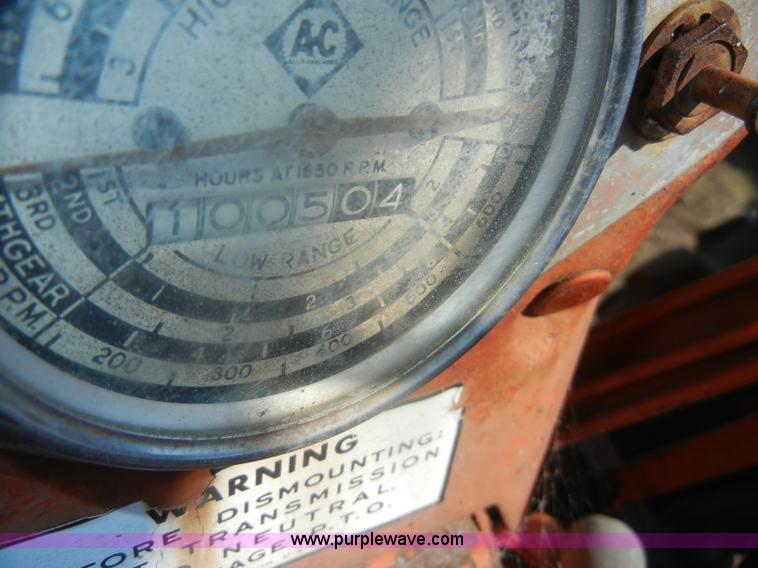 image for item D5633 Allis-Chalmers D17 tractor