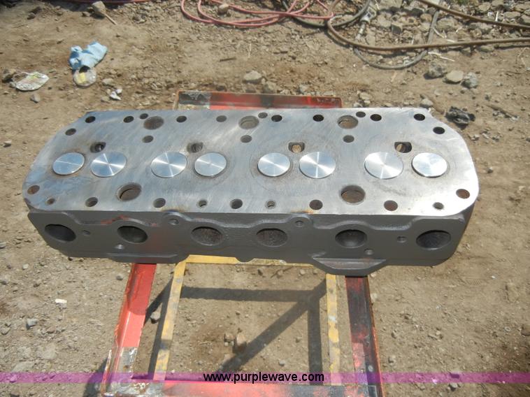 image for item D5633 Allis-Chalmers D17 tractor