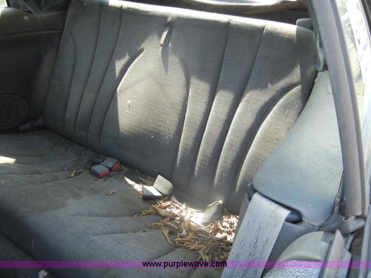 image for item D5634 1996 Pontiac Sunfire SE convertible