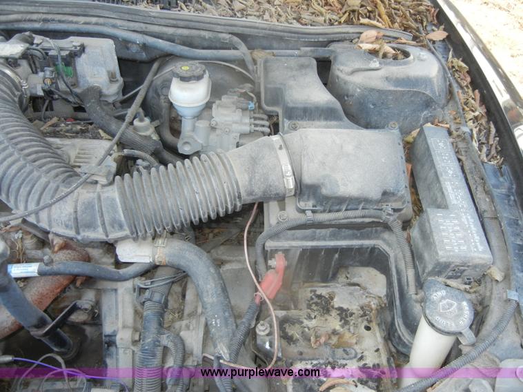 image for item D5634 1996 Pontiac Sunfire SE convertible