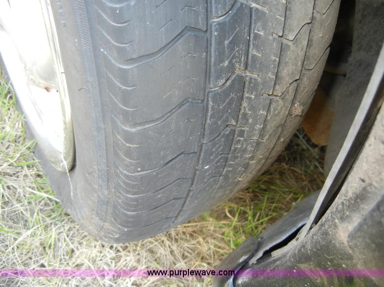 image for item D5634 1996 Pontiac Sunfire SE convertible