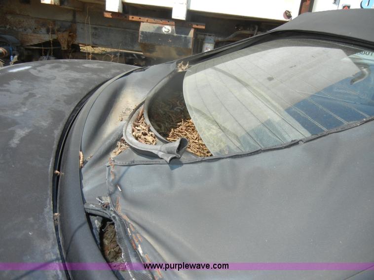 image for item D5634 1996 Pontiac Sunfire SE convertible