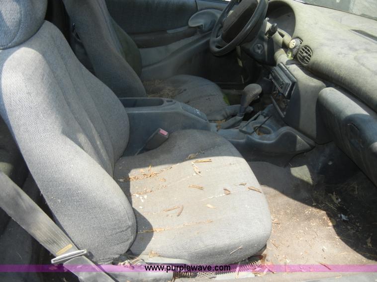 image for item D5634 1996 Pontiac Sunfire SE convertible