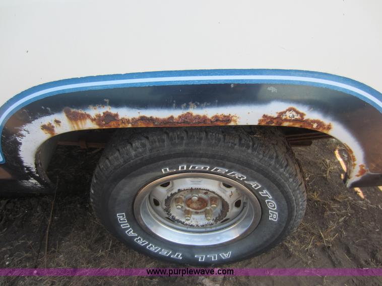 image for item D5636 1988 Ford Ranger XLT SuperCab pickup truck