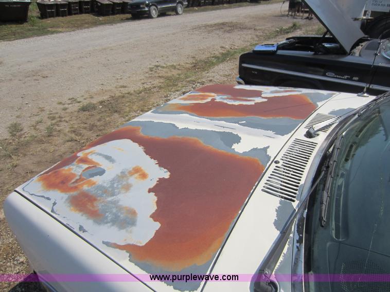 image for item D5636 1988 Ford Ranger XLT SuperCab pickup truck