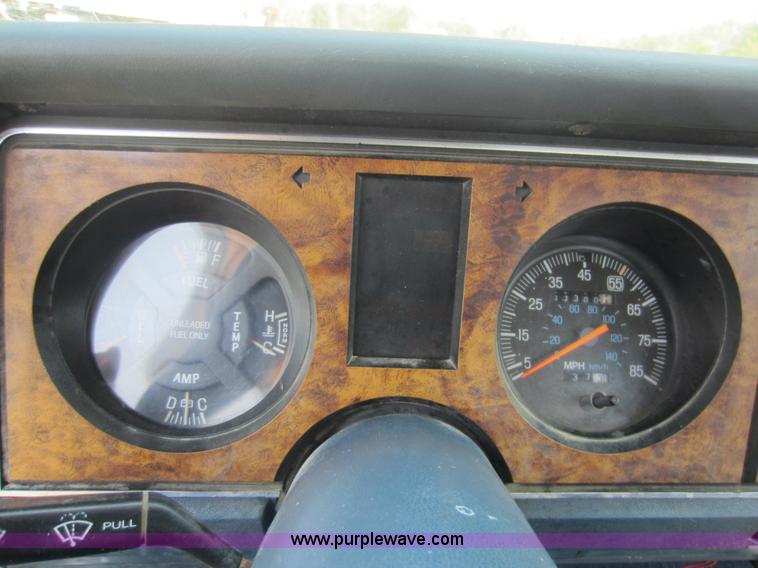 image for item D5636 1988 Ford Ranger XLT SuperCab pickup truck