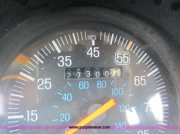 image for item D5636 1988 Ford Ranger XLT SuperCab pickup truck