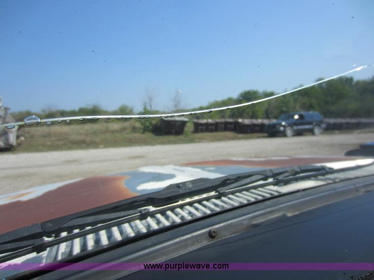 image for item D5636 1988 Ford Ranger XLT SuperCab pickup truck