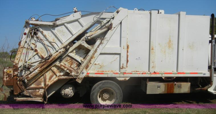 image for item D5638 1996 Loadmaster trash bed