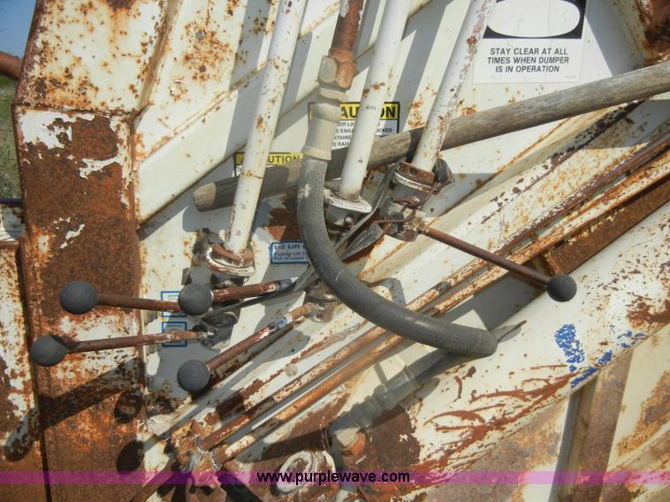 image for item D5638 1996 Loadmaster trash bed