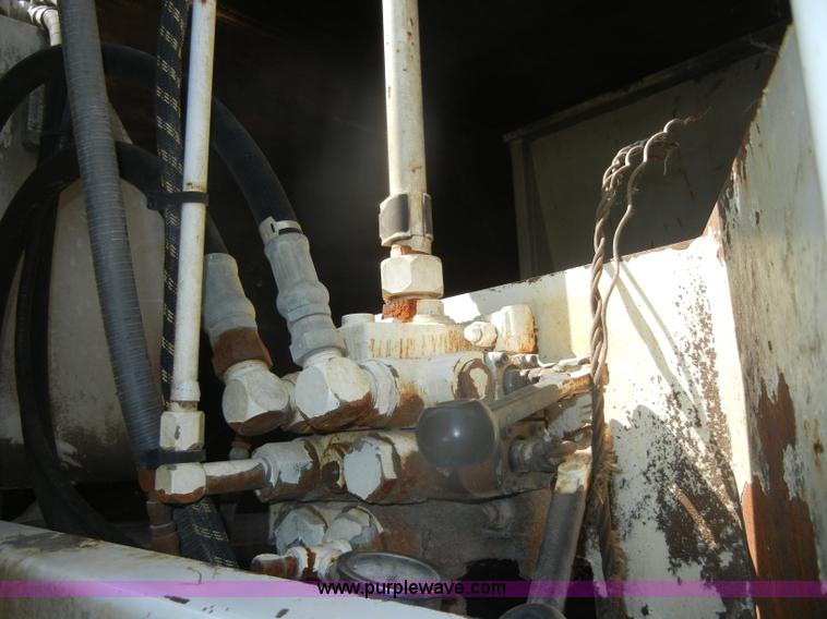 image for item D5638 1996 Loadmaster trash bed