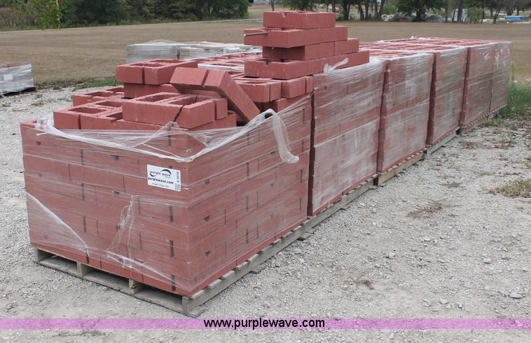 image for item E2070 (700) foundation wall blocks