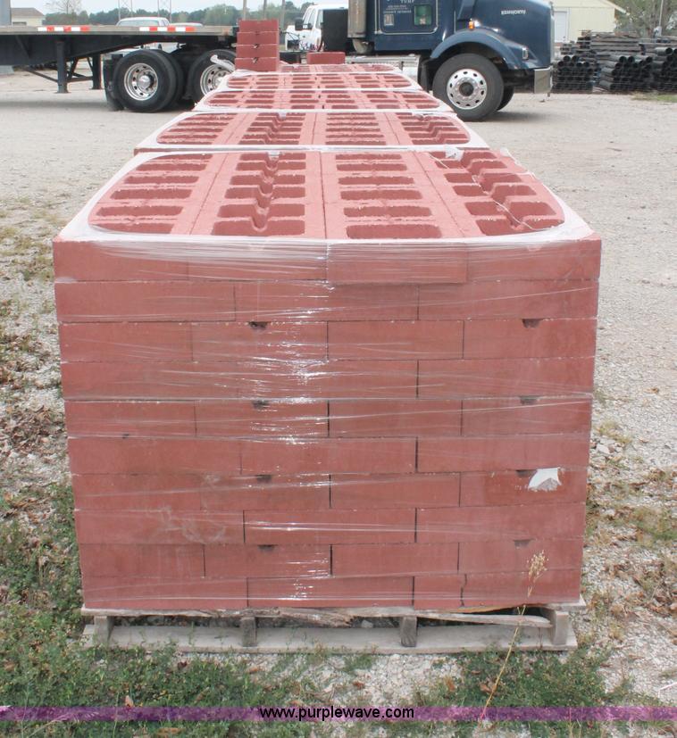 image for item E2070 (700) foundation wall blocks