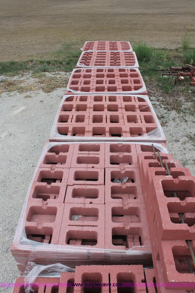 image for item E2070 (700) foundation wall blocks
