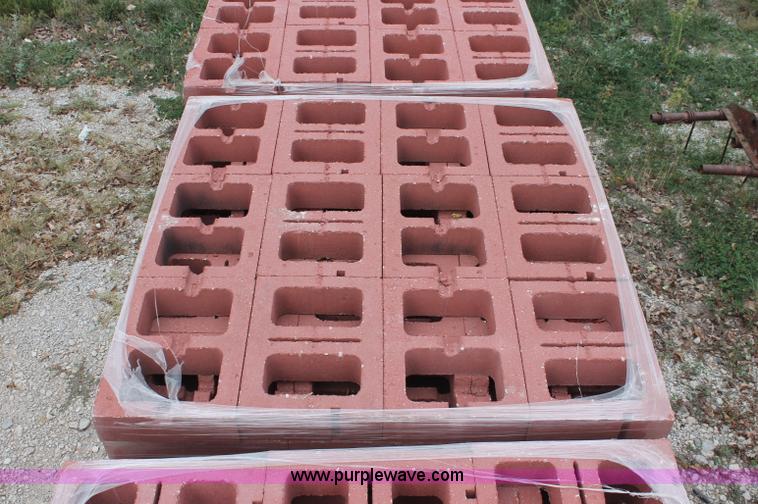 image for item E2070 (700) foundation wall blocks