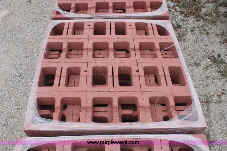 image for item E2070 (700) foundation wall blocks