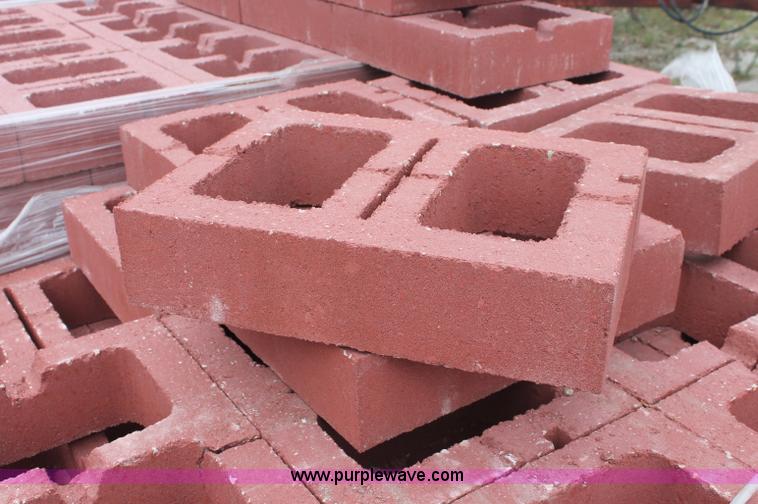 image for item E2070 (700) foundation wall blocks